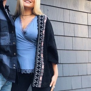 Mid-Sleeve Spring Carrigan